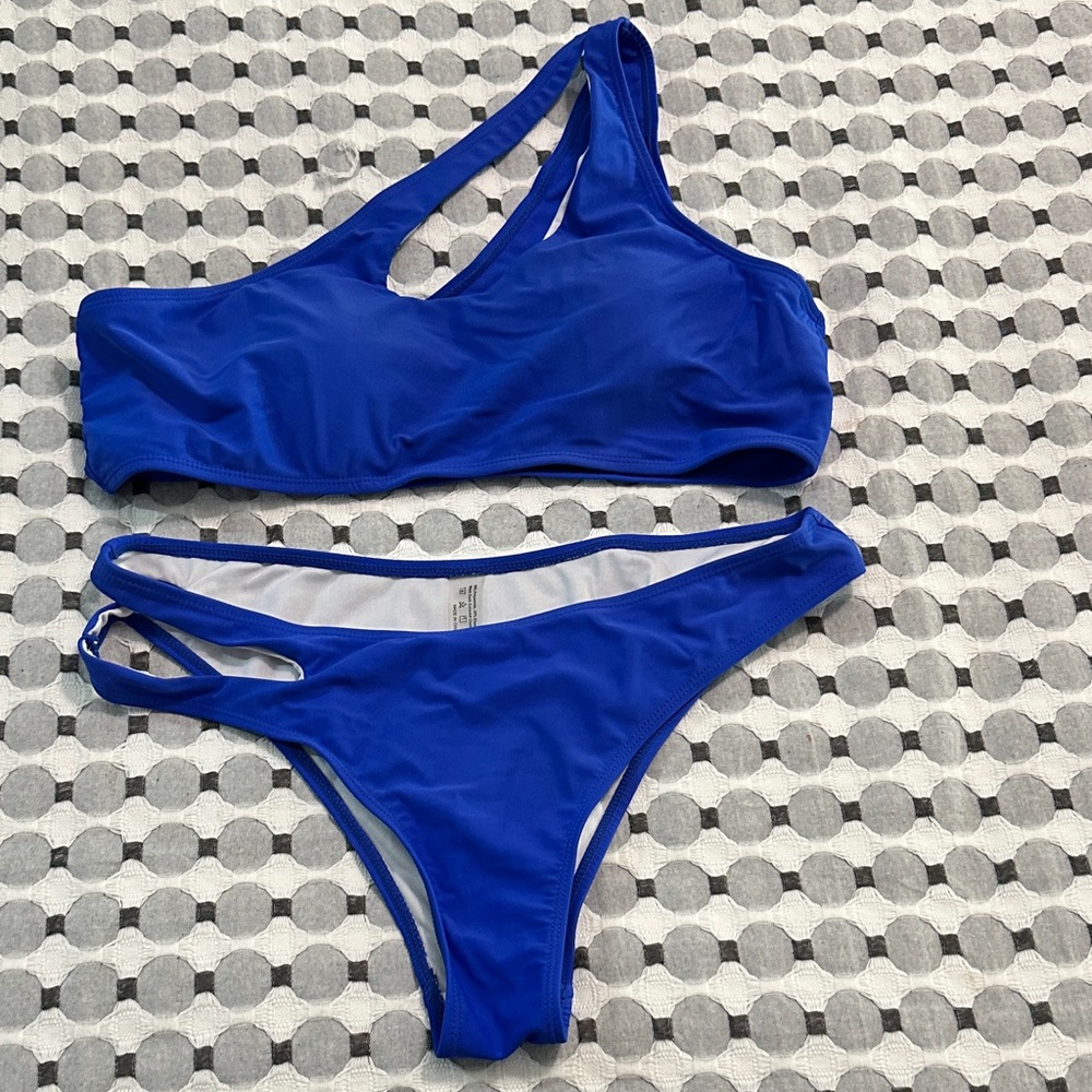 Blue One-Shoulder Bikini Set